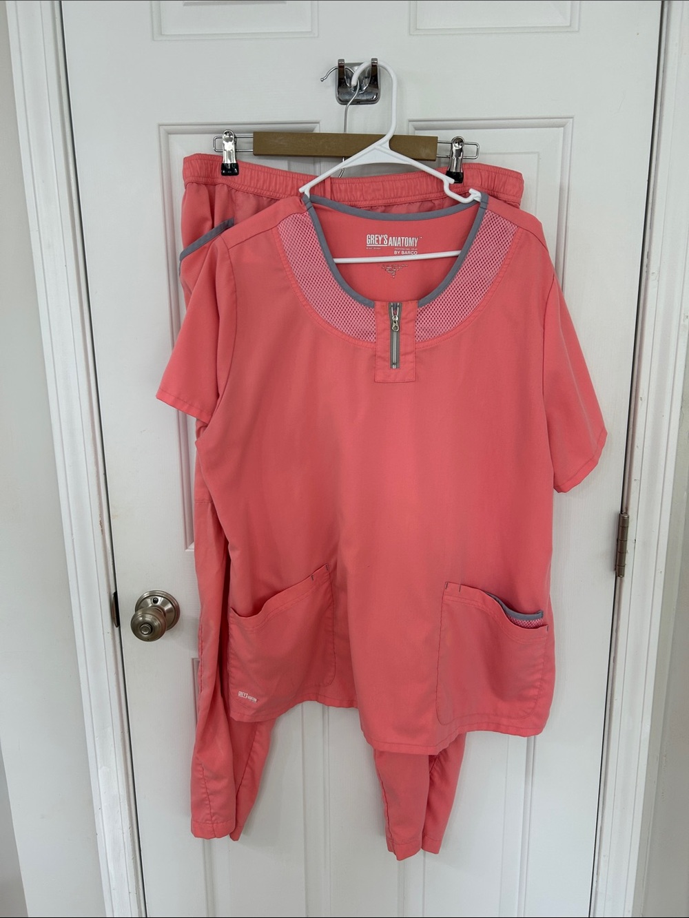 XL Grey's Anatomy Scrub Set